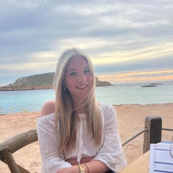 Oppas in Alphen aan den Rijn: Leana