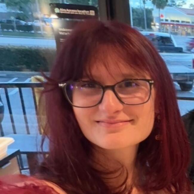 Babysitter in Wellington (Florida): Maya