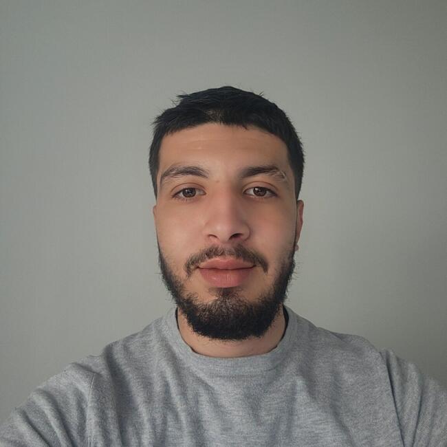 Babysitter in Aubervilliers: Ali