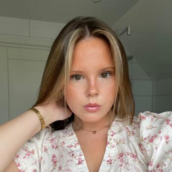 Barnvakt i Jämjö: Elin