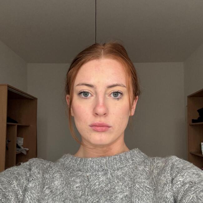 Babysitter in Potsdam: Ella