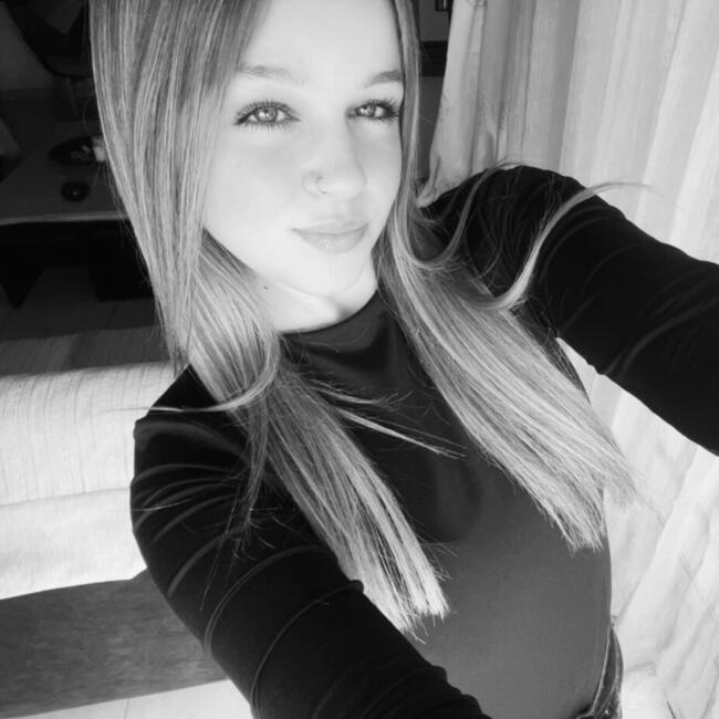 Babysitter στην περιοχή Λυκόβρυση: Aspa