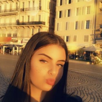 Baby-sitter in Marseille: Nada
