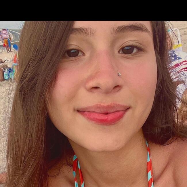 Babysitter in Clifton: Alexa