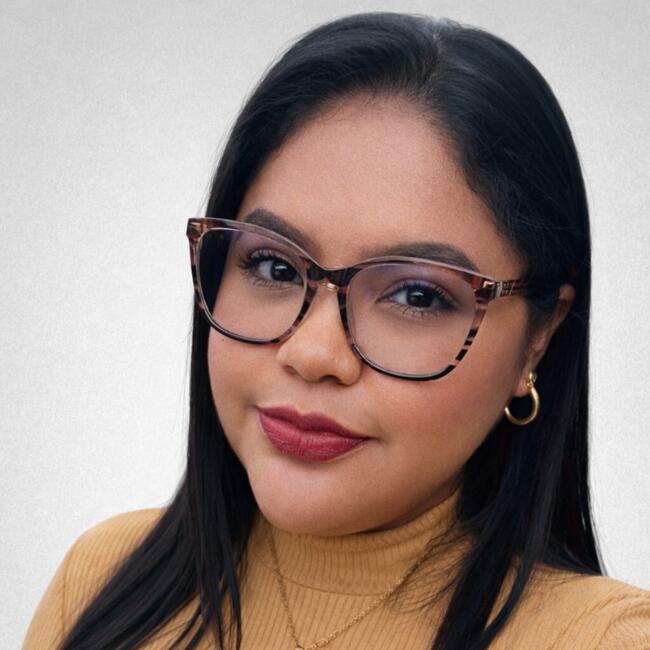 Babysitter in Panama City: Anais