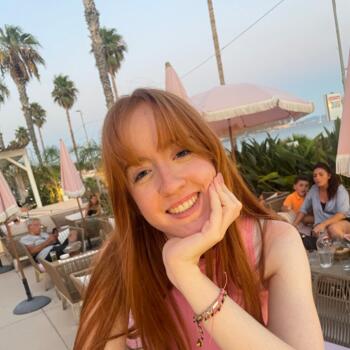 Babysitter in Paris: Elvire