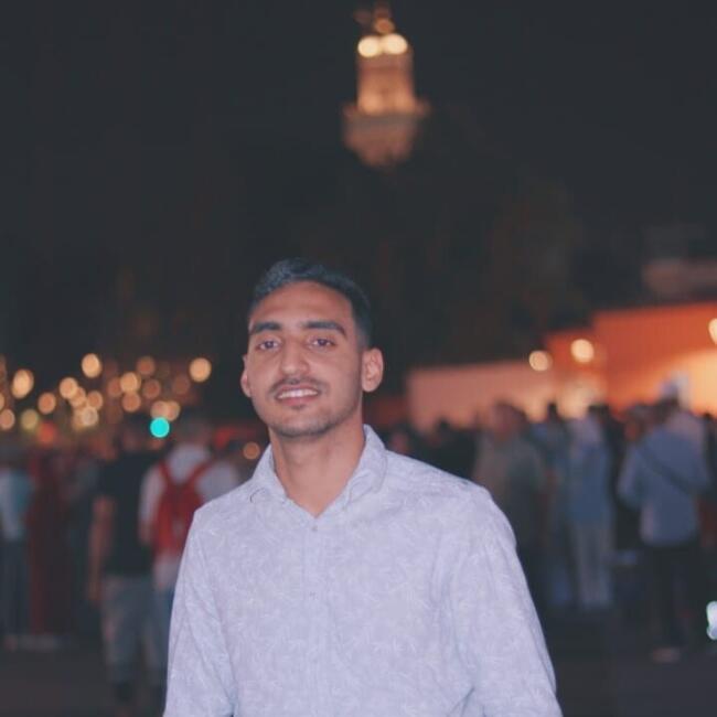 Job de garde d'enfants à Montréal: AYYOUB