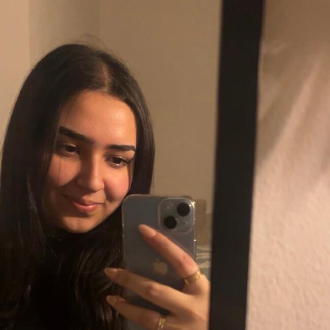 Babysitter in London: Sahar