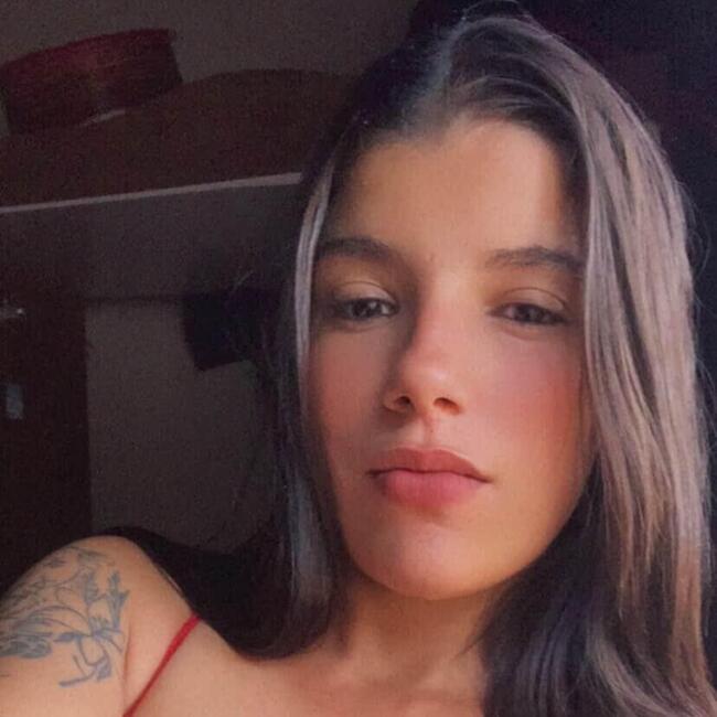 Babysitter in Uberlândia: Rayssa