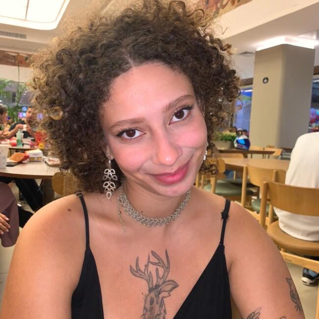 Babysitter in Aparecida de Goiânia: Kaylla