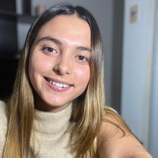 Babysitter in Montevideo: Julieta