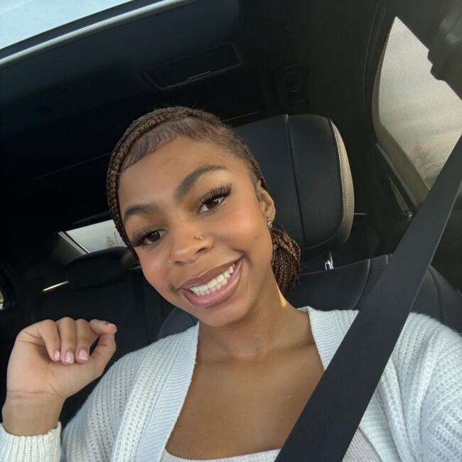 Babysitter in Eastvale: Sienna