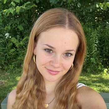 Babysitter in Ottawa: Astrid