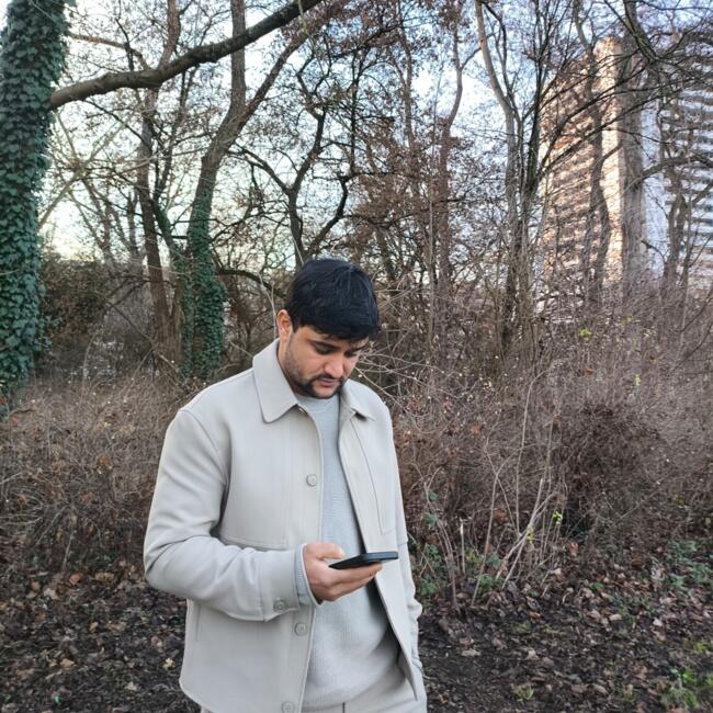 Babysitter Job in Köln: Jawed