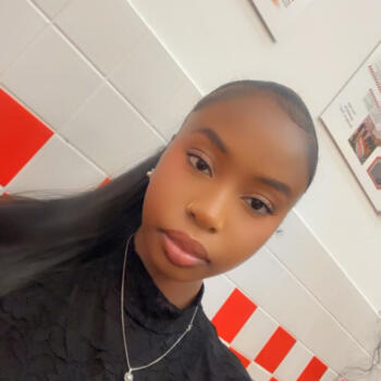 Babysitter in Chelmsford: Zainab