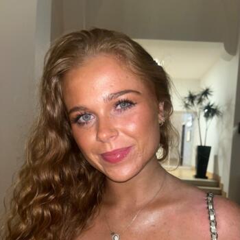 Babysitter in Sydney: Ciara