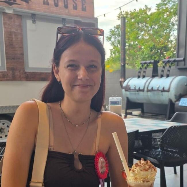 Babysitter in Brisbane: Isabella