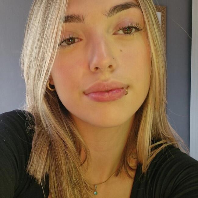 Babá em Pelotas: Maria