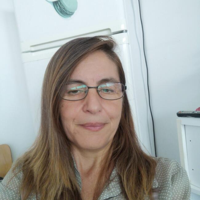 Babysitter in Setúbal: Fernanda