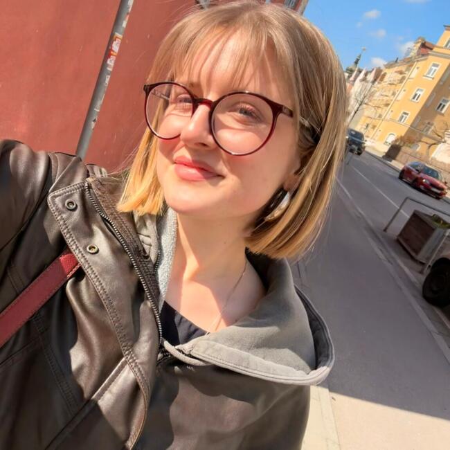 Babysitter in Regensburg: Ella