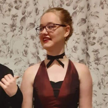 Babysitter in Marton: Krystiana