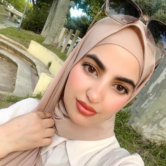 Babysitter in Narbonne: Rabia