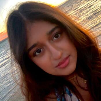 Baby-sitter in Calgary: Meenakshi