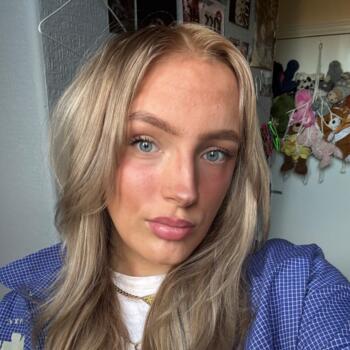 Babysitter in York: Hayley