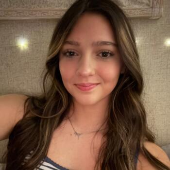 Babysitter in Lumber Bridge: Laura