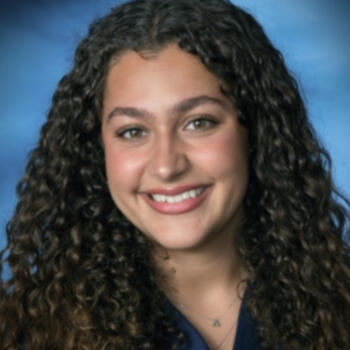 Babysitter in San Bernardino: Alyssa