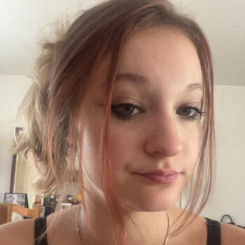 Babysitter in Bordeaux: Melyna
