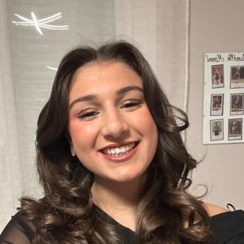 Baby-sitter Saint-Genis-Laval: Tara