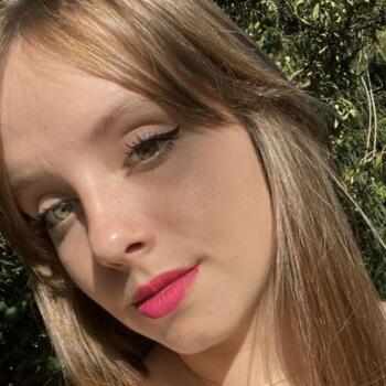 Babysitter in Cenon: Morgane