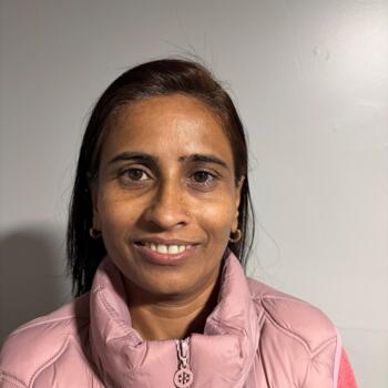 Baby-sitter Vancouver: Devi