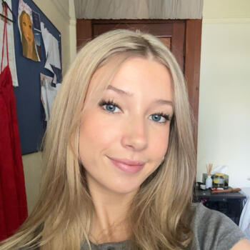 Babysitter in Richmond: Olivia