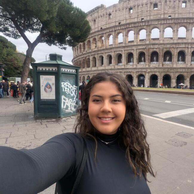 Babá em João Pessoa: Anna Karolina