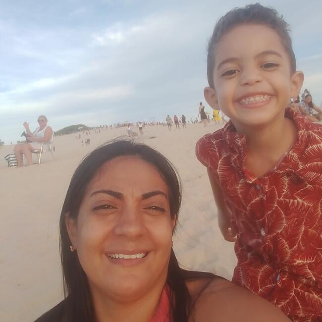 Babá em Fortaleza: Ivana