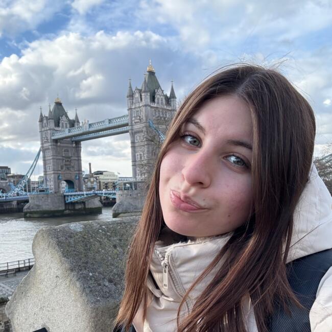 Babysitter in Sallebœuf: Lylou