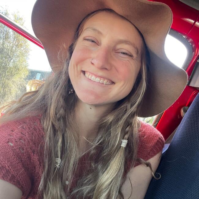 Babysitter in Queenstown: Meg