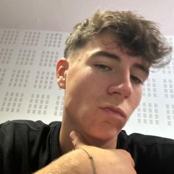 Babysitter in Saint-Raphaël: Flavio