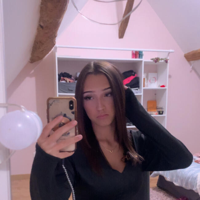 Babysitter in Bléré: Lilou