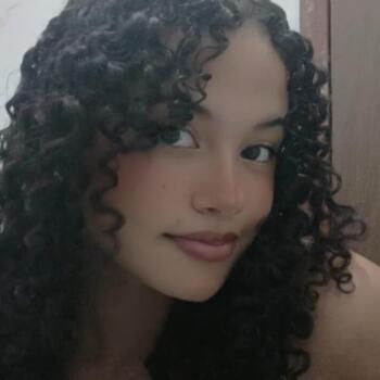 Babysitter in Recife: Mari