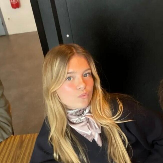 Babysitter in Rennes: Anouk
