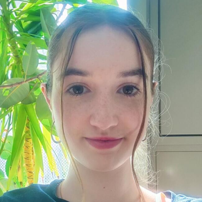 Babysitter in Marseille: Carla