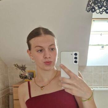 Babysitter in Nommay: Eva