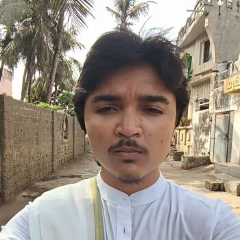 अहमदाबाद में बेबीसिटर: KASHYAP