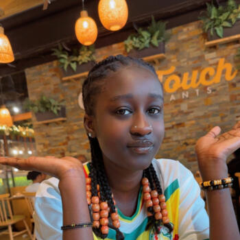 Babysitter in Villeneuve-Saint-Georges: Fatou