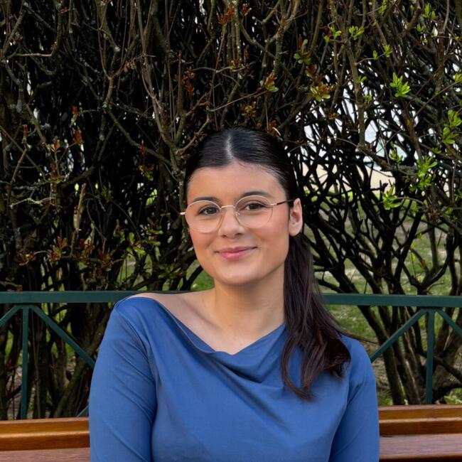 Babysitter em Sintra: Lara