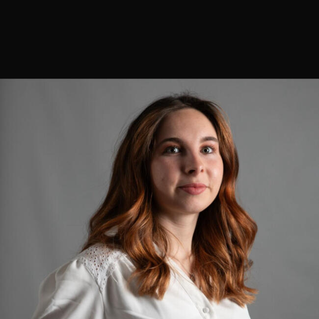 Babysitter in Grézieux-le-Fromental: Flavie