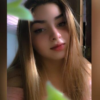 Niñera en Tres Ríos: Ashley